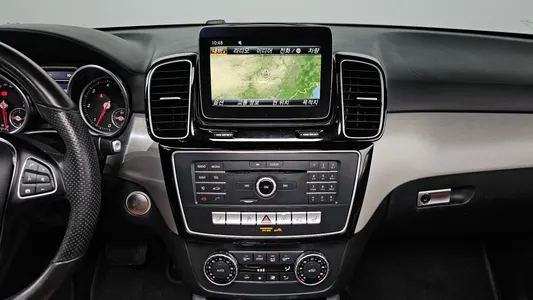 Mercedes-Benz GLE-Class W166 GLE350 d 4MATIC 2018 15
