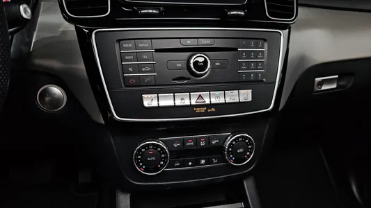 Mercedes-Benz GLE-Class W166 GLE350 d 4MATIC 2018 17