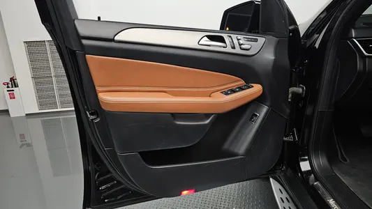 Mercedes-Benz GLE-Class W166 GLE350 d 4MATIC 2018 24