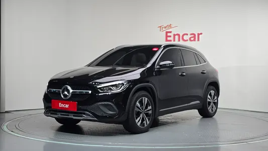 Mercedes-Benz GLA-Class H247 GLA220 2021