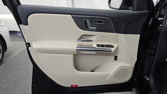 Mercedes-Benz GLA-Class H247 GLA220 2021 24