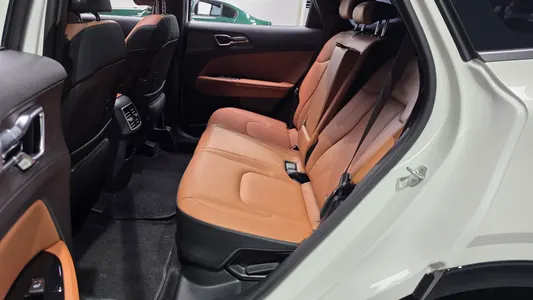 Kia 5 2WD 2022 11