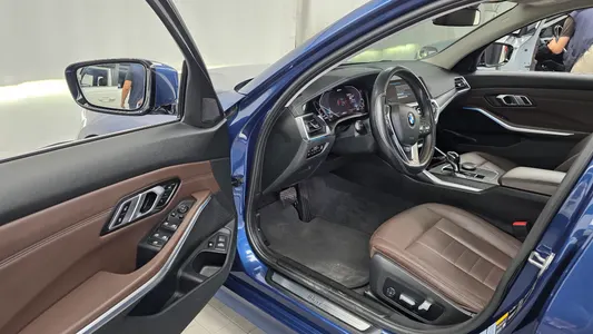 BMW 3 Series (G20) 330e 2021 10