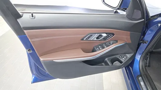 BMW 3 Series (G20) 330e 2021 24