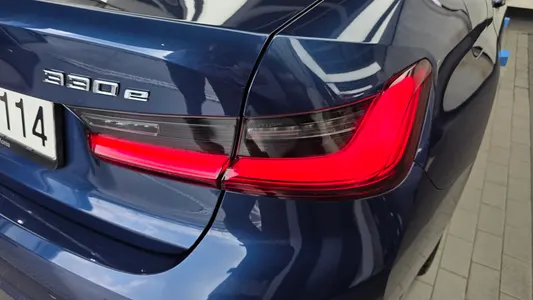 BMW 3 Series (G20) 330e 2021 23