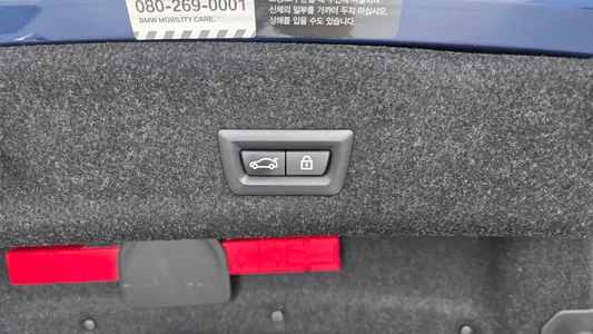 BMW 3 Series (G20) 330e 2021 30