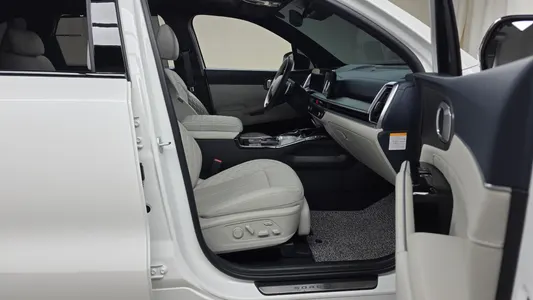 Kia 4 HEV 1.6 2WD 2024 26