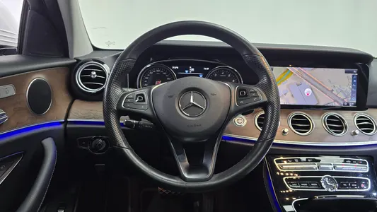 Mercedes-Benz E-Class W213 E300 4MATIC 2018 12