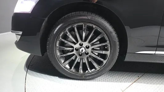 KG Mobility W CW600 4TRONIC 2016 5
