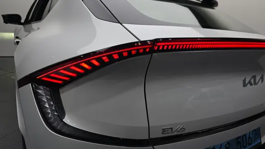 Kia EV6 2022 23