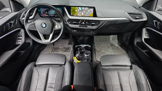 BMW 1 Series (F40) 120i 2022 7