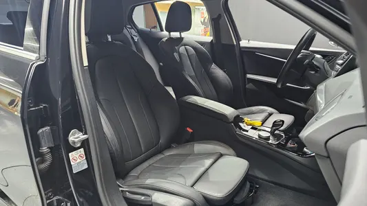 BMW 1 Series (F40) 120i 2022 11
