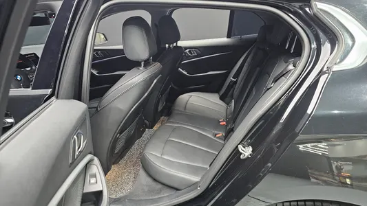 BMW 1 Series (F40) 120i 2022 12