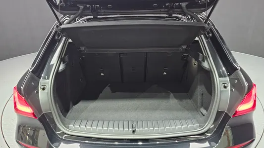 BMW 1 Series (F40) 120i 2022 20