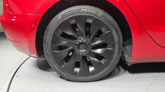 Tesla 3 RWD 2021 5