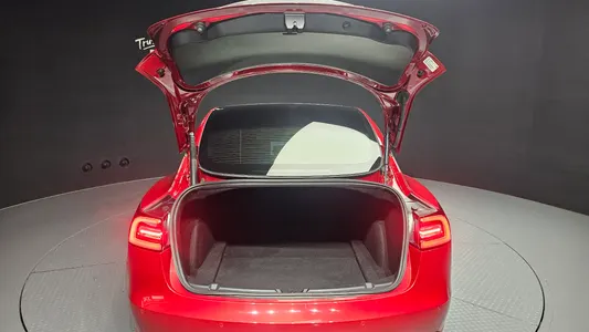 Tesla 3 RWD 2021 41