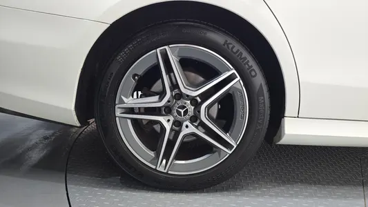 Mercedes-Benz E-Class W213 E250 AMG Line 2022 5