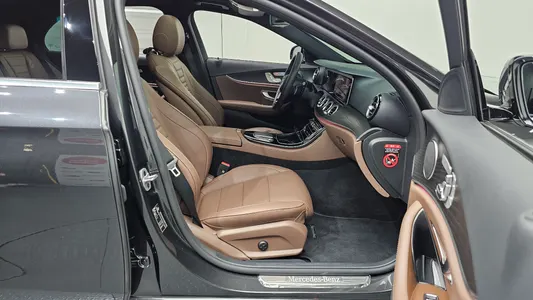 Mercedes-Benz E-Class W213 E250 2023 11