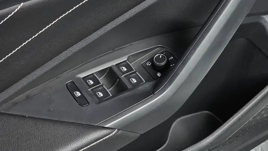 Volkswagen 7 1.5 TSI 2024 19