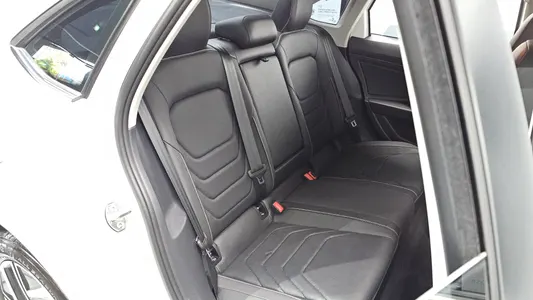 Volkswagen 7 1.5 TSI 2024 26