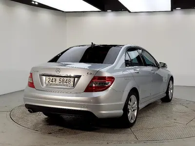 Mercedes-Benz C-Class W204 C220 CDI 2010 4