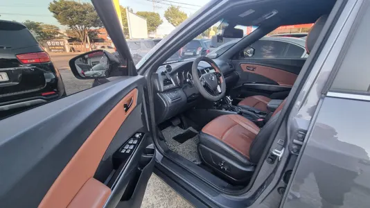 KG Mobility 티볼리 아머 2WD 2018 8