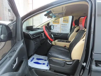 Hyundai Staria 4WD 11 2024 5