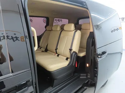 Hyundai Staria 4WD 11 2024 6
