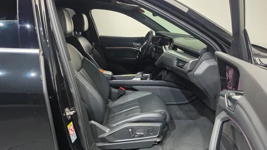 Audi e- 55 2022 26