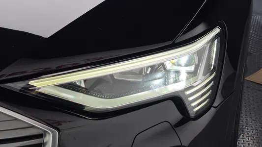 Audi e- 55 2022 22