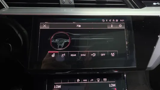 Audi e- 55 2022 33