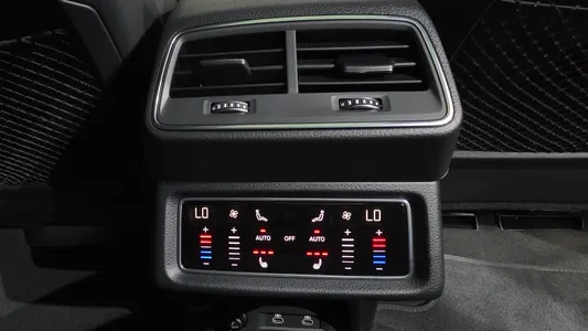 Audi e- 55 2022 39