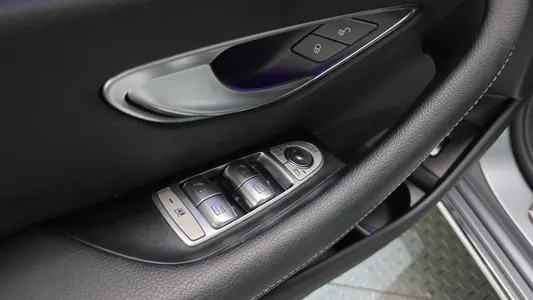 Mercedes-Benz E-Class W213 E350 4MATIC 2022 13
