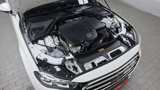 Mercedes-Benz E-Class W214 E220d 4MATIC 2024 6