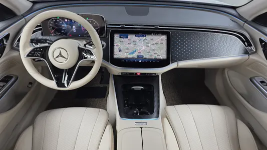 Mercedes-Benz E-Class W214 E220d 4MATIC 2024 7