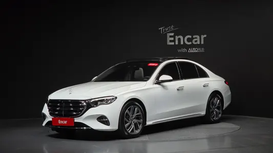 Mercedes-Benz E-Class W214 E220d 4MATIC 2024
