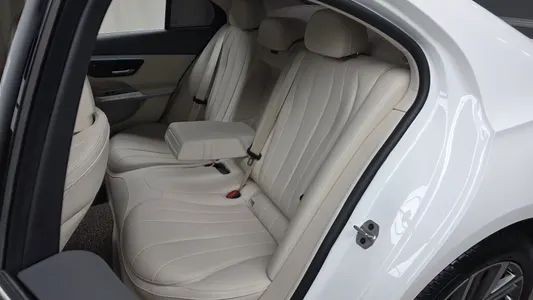 Mercedes-Benz E-Class W214 E220d 4MATIC 2024 12