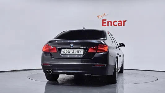 BMW 5 Series (F10) 528i xDrive 2014 4