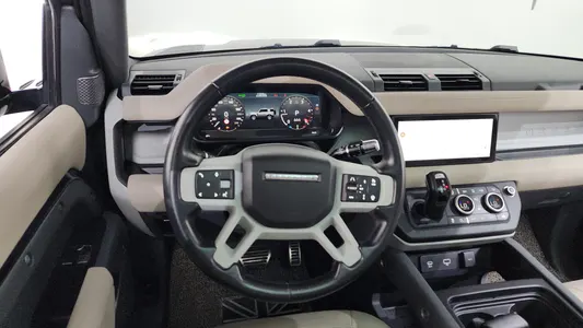 Land Rover (L663) 90 D250 S 2022 14