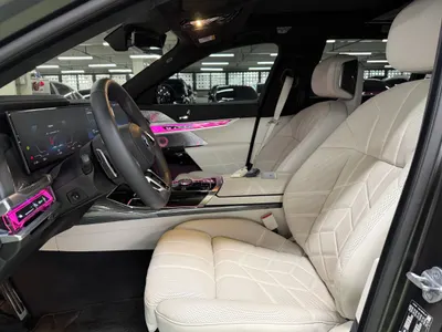 BMW i7 (G70) xDrive 60 2024 12