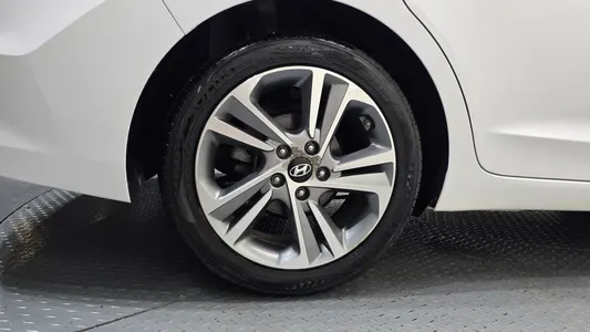 Hyundai AD 1.6 GDI 2018 5