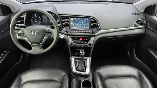 Hyundai AD 1.6 GDI 2018 7