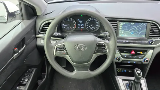 Hyundai AD 1.6 GDI 2018 13