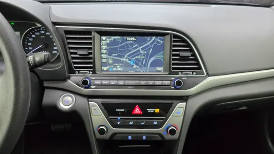 Hyundai AD 1.6 GDI 2018 14