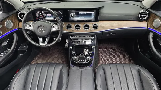 Mercedes-Benz E-Class W213 E300 4MATIC 2018 7
