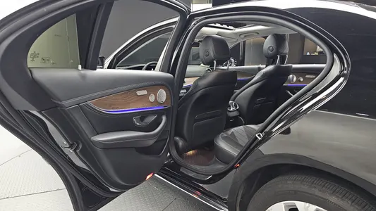Mercedes-Benz E-Class W213 E300 4MATIC 2018 11
