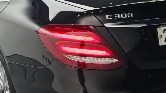Mercedes-Benz E-Class W213 E300 4MATIC 2018 23
