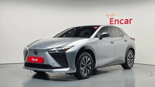 Lexus RZ450e 2023