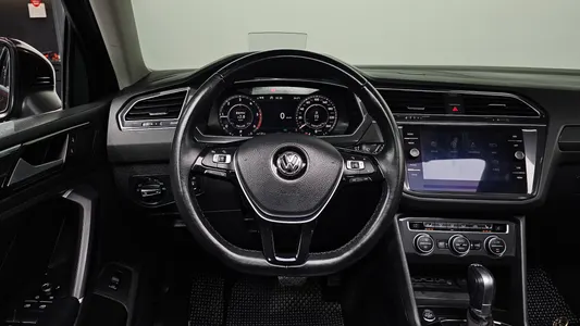 Volkswagen 2 2.0 TDI 4 2018 11