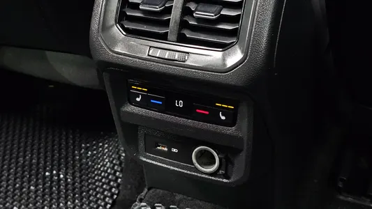 Volkswagen 2 2.0 TDI 4 2018 16